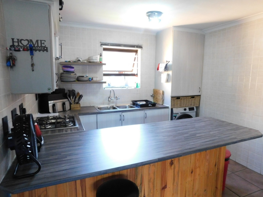 2 Bedroom Property for Sale in Pine Acres Western Cape
